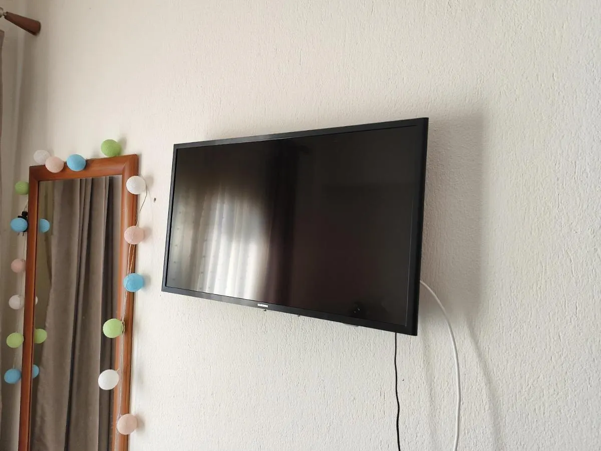 דירות קריופיגי Λελα